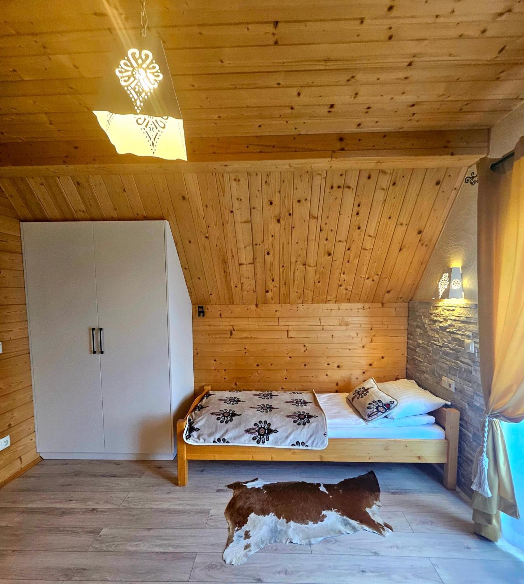 Goralska Chatka 2 Highland Cottage - Split Ac, Jacuzzi, Sauna, Private Parking, Mountains View, Garden, Zakopane Eksteriør bilde