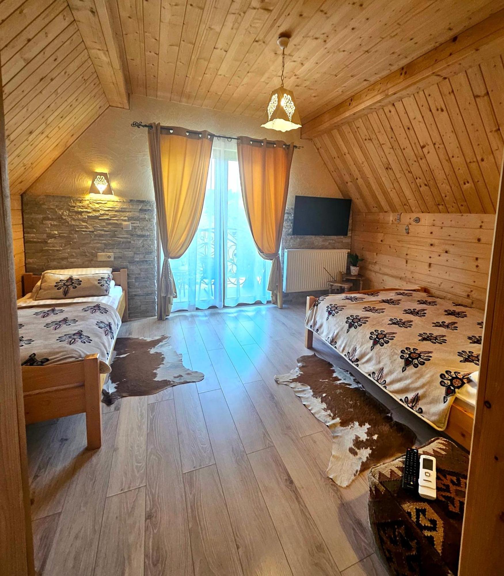 Goralska Chatka 2 Highland Cottage - Split Ac, Jacuzzi, Sauna, Private Parking, Mountains View, Garden, Zakopane Eksteriør bilde